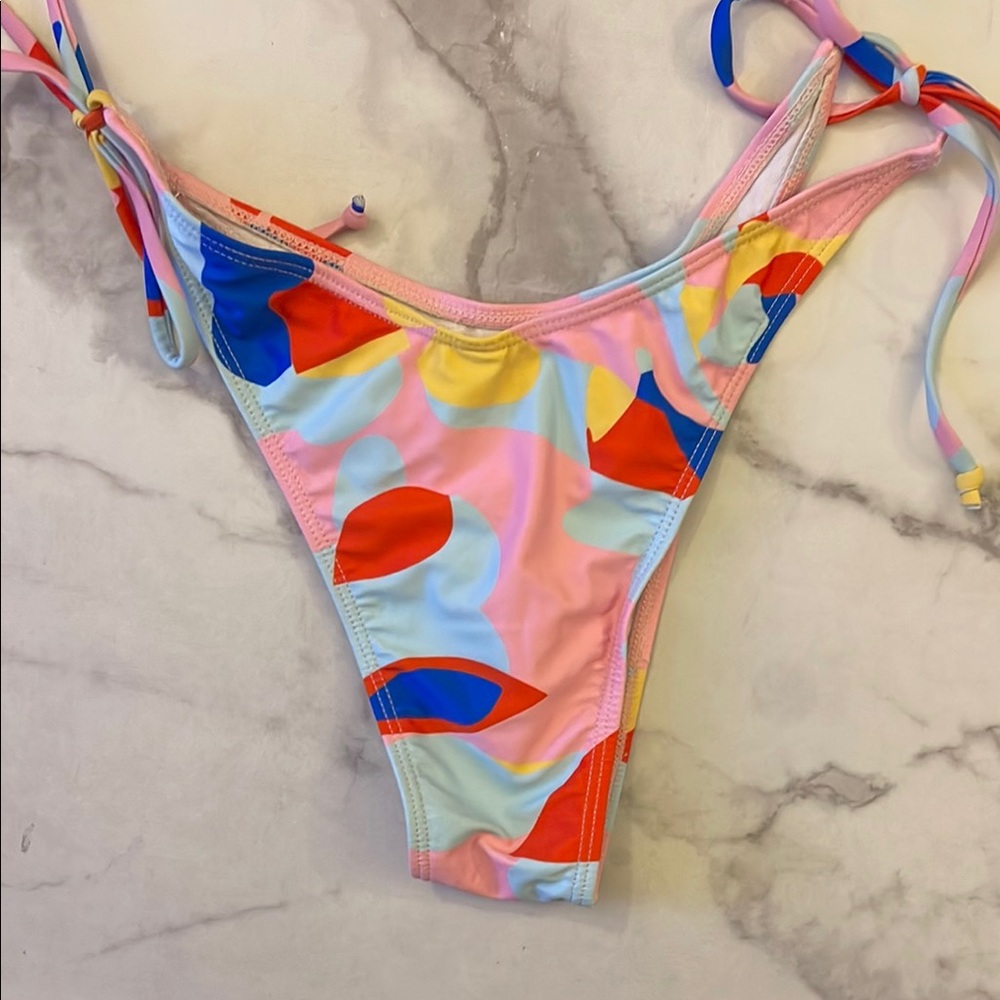 Colorful Abstract Bikini Set - Picture 3 of 4